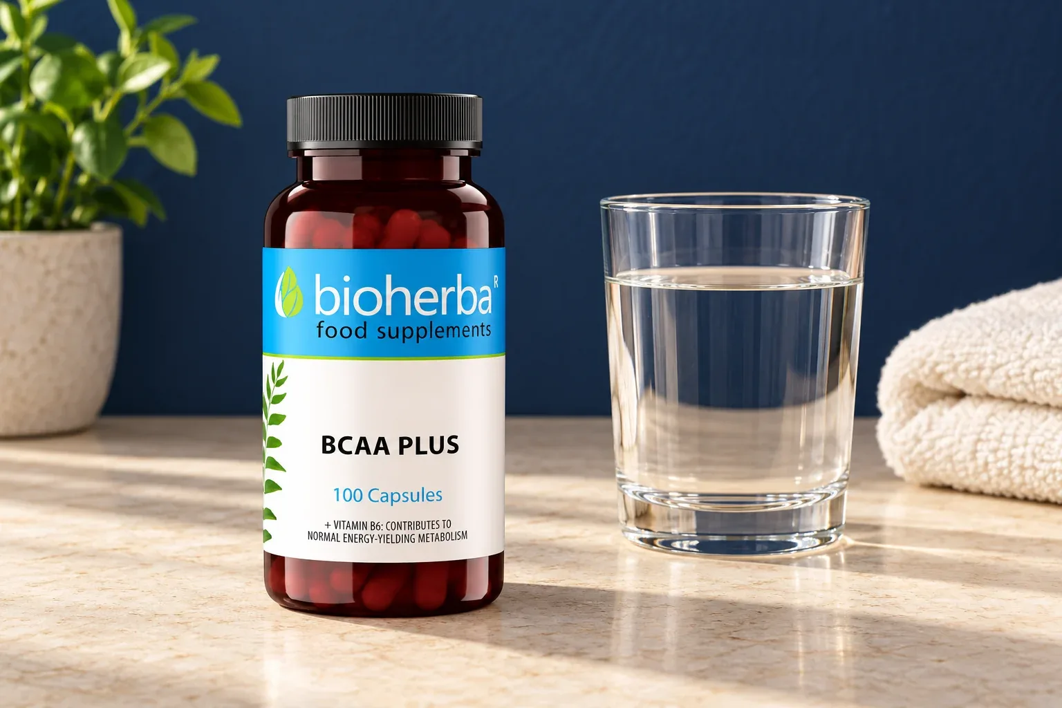 BCAA Plus Bioherba pri pohári vody